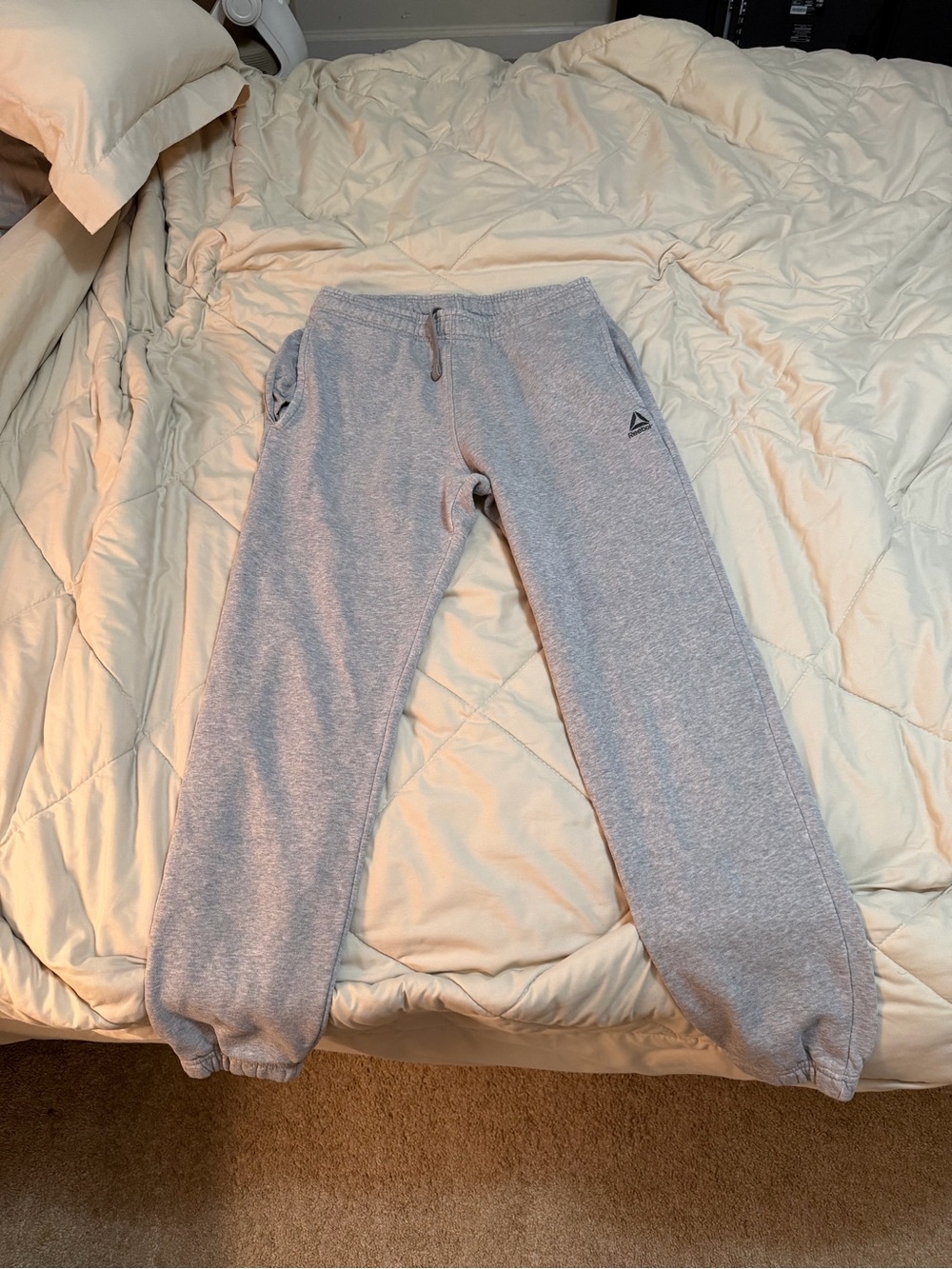 Reebok men’s Gray Drawstring Sweatpants with Ankle Cuffs